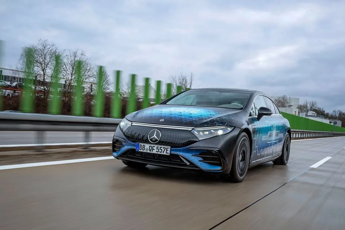 Mercedes a budoucnost elektrické mobility: moderní přístupy a výzvy